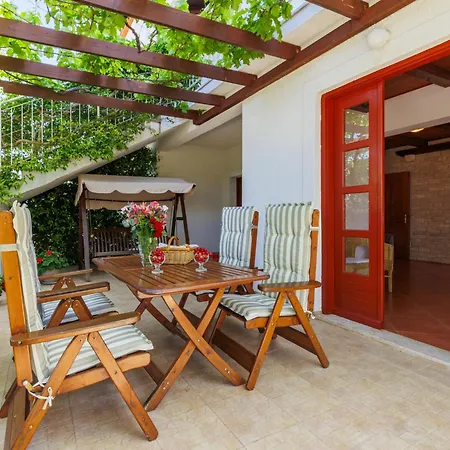 Ivan & Tina - Roj455 By Interhome Kanfanar