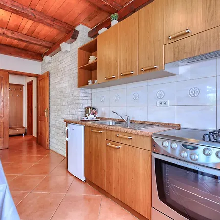 Apartment Ivan & Tina - Roj455 By Interhome Kanfanar