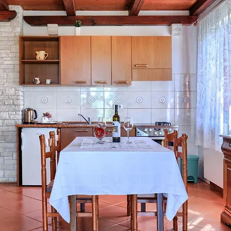 Ivan & Tina - Roj455 By Interhome Apartment Kanfanar